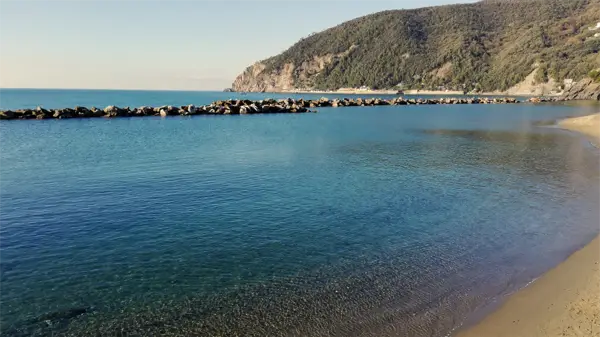 L'acqua cristallina di Moneglia